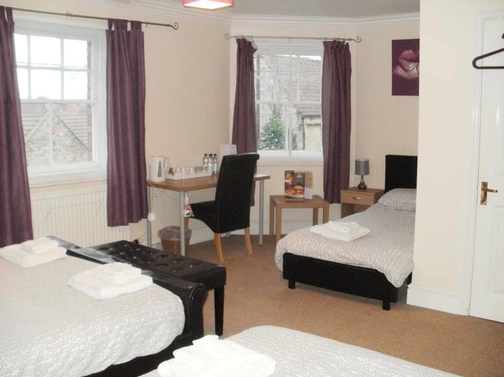 The Crown Inn Keynsham Esterno foto