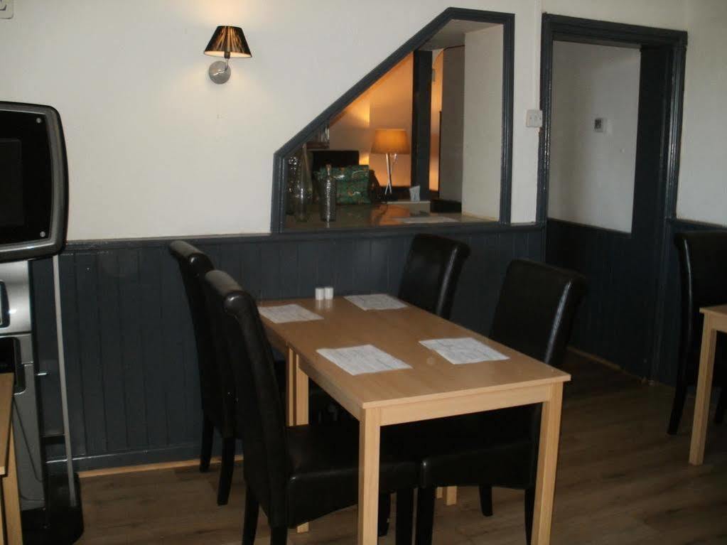 The Crown Inn Keynsham Esterno foto