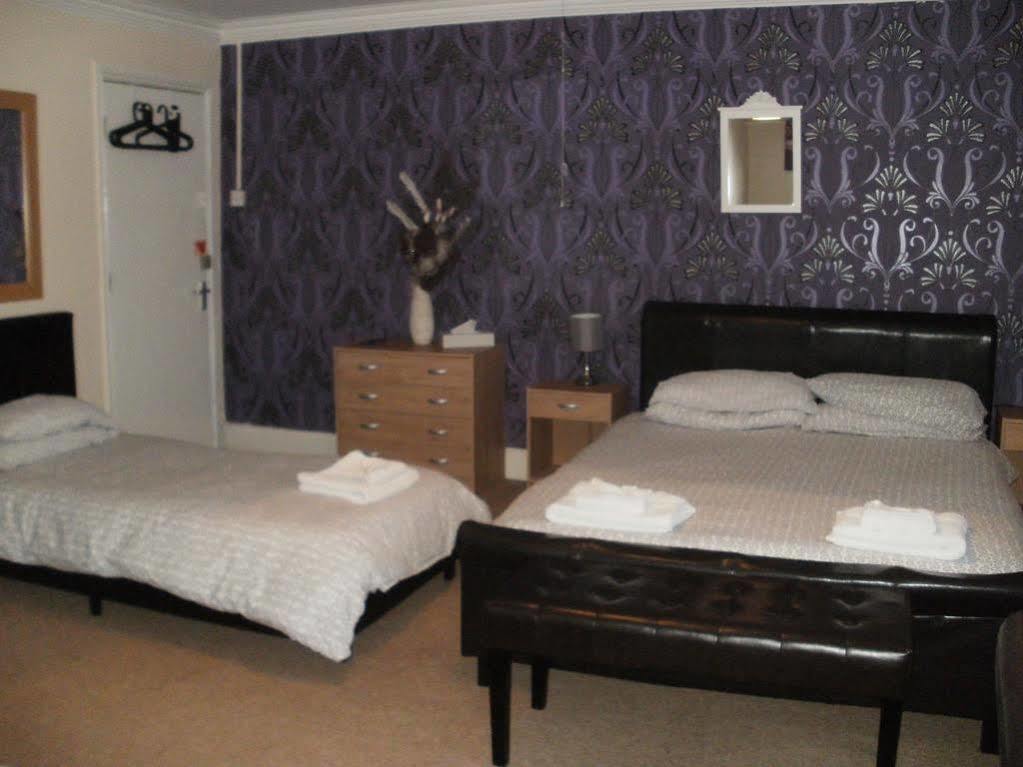 The Crown Inn Keynsham Esterno foto